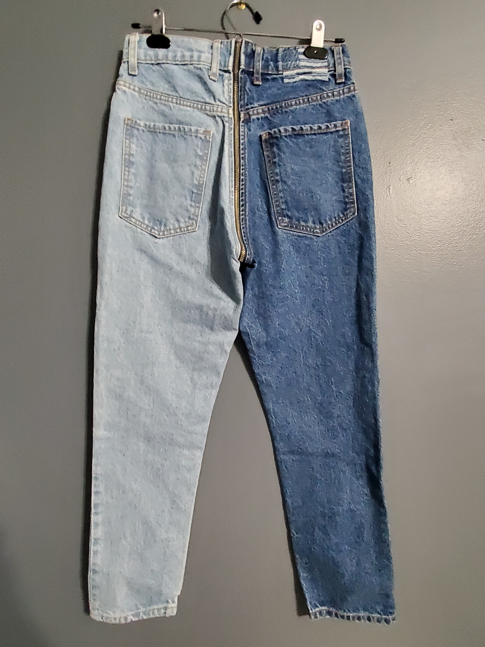 REVICE High-Rise Two-Tone Blue Zip-Front Jeans Cropped Women's Size 28 - Picture 5 of 10